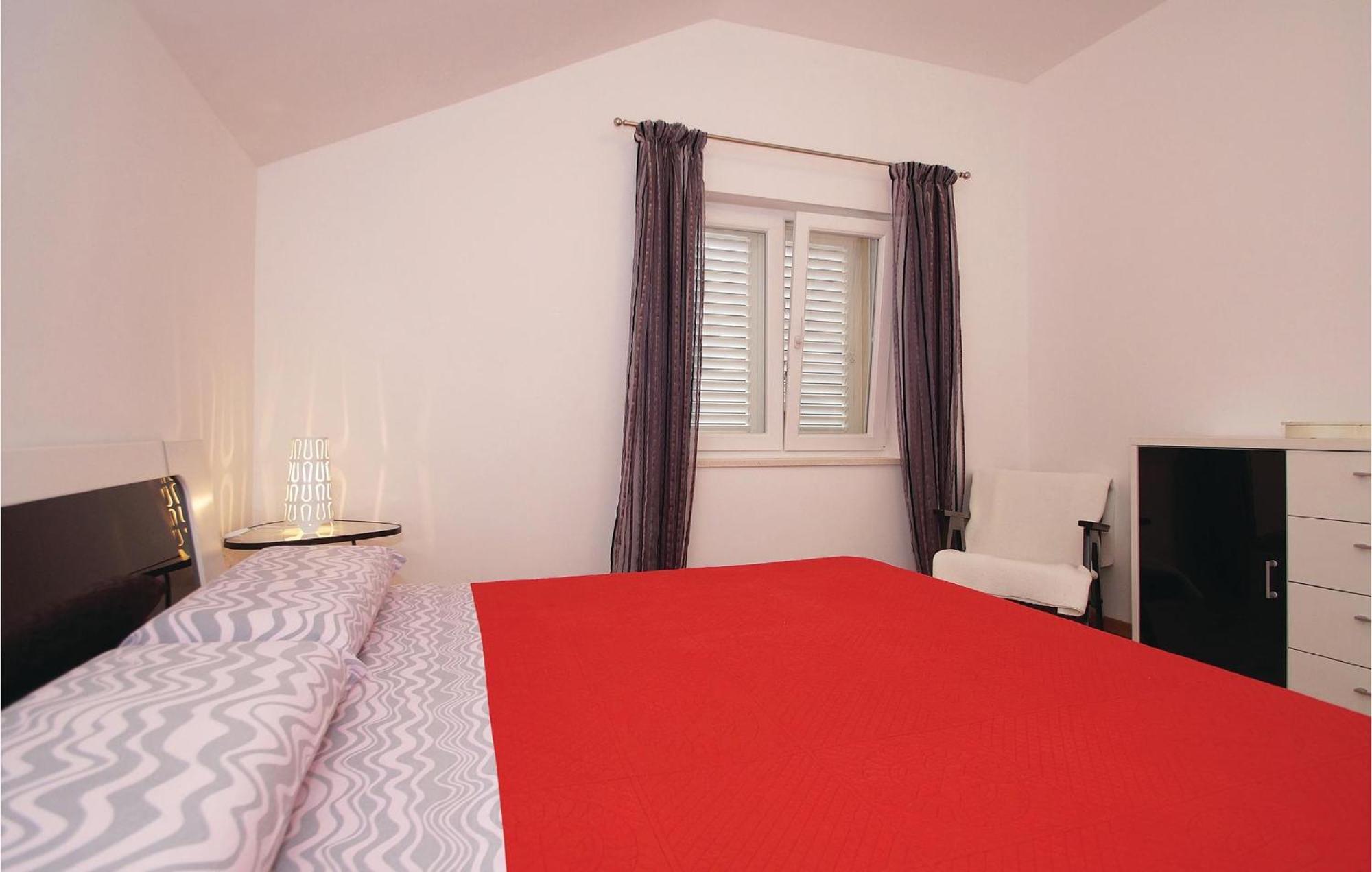 Awesome Apartment In Racisce With Wifi Exterior foto