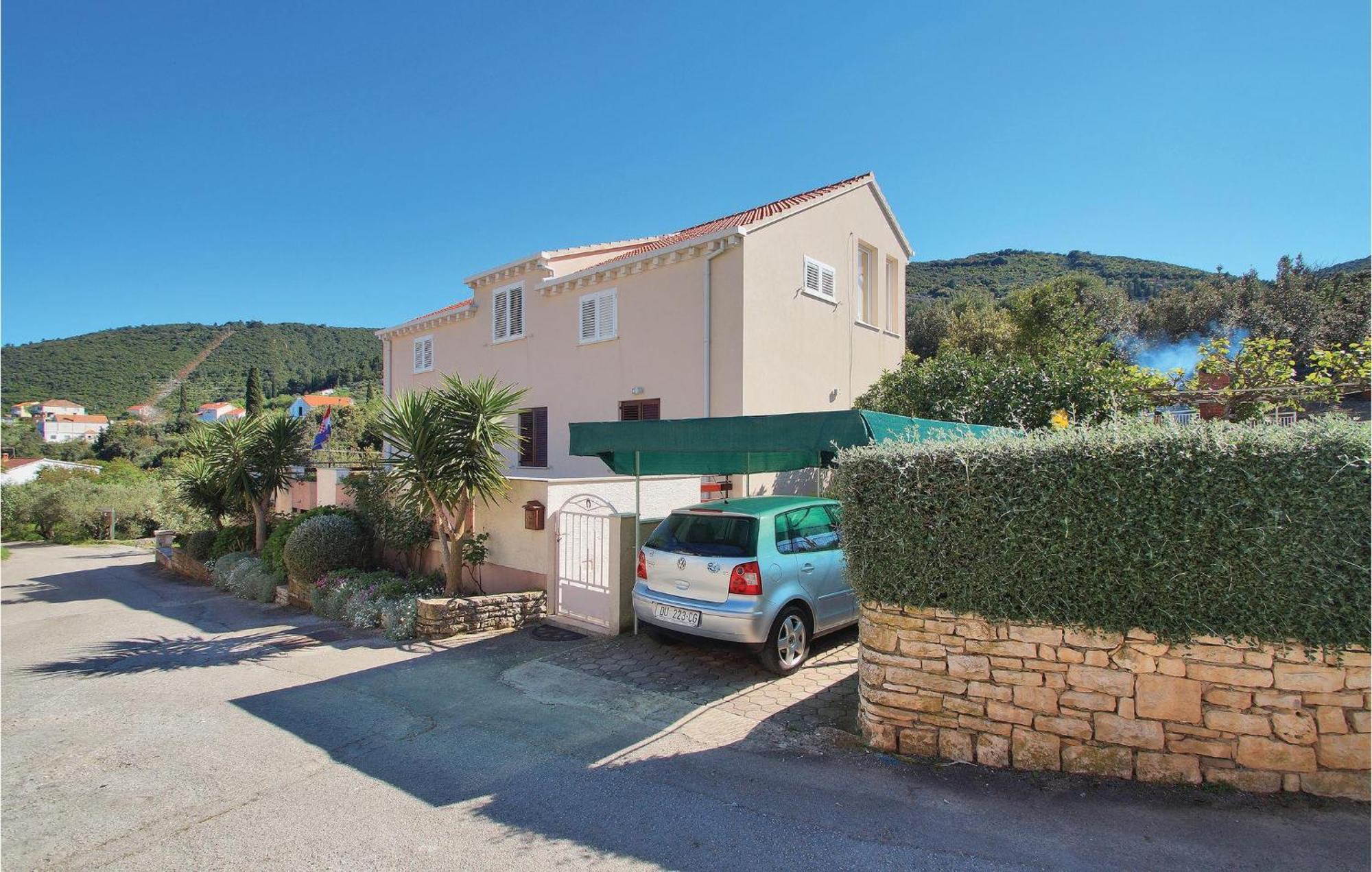Awesome Apartment In Racisce With Wifi Exterior foto